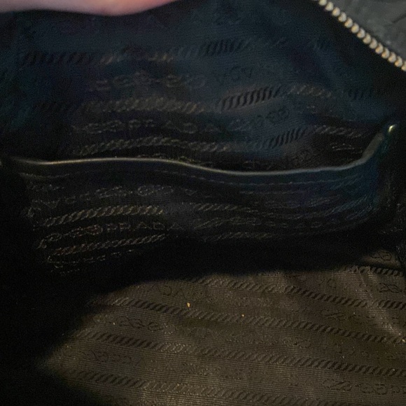 PRADA black Nylon handbag with detachable crossbody leather and dust bag - Picture 5 of 5